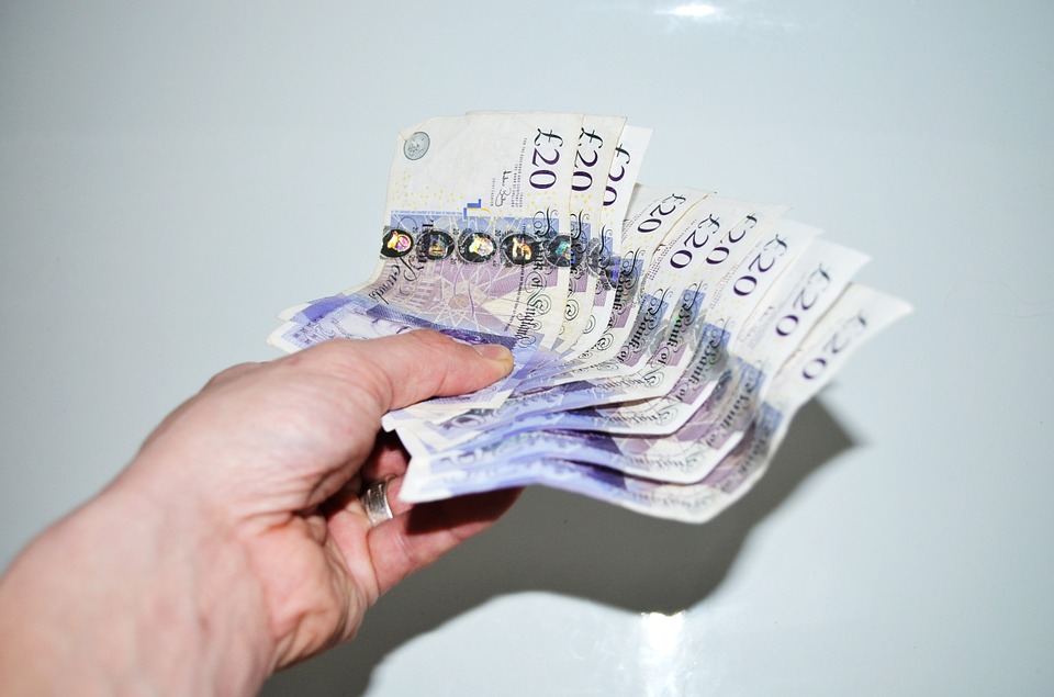 Debt Consolidation Loans UK: Benefits and Drawbacks